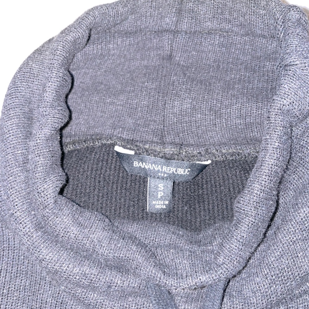 Banana Republic knit sweater